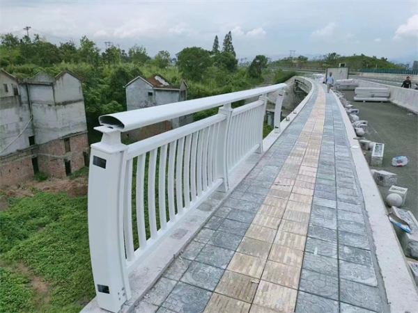 橋梁欄（lán）杆
